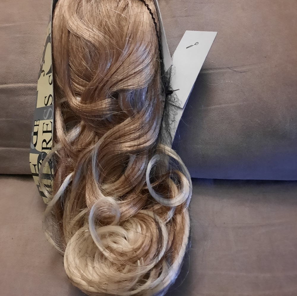 Drawstring Ponytail (Blond)